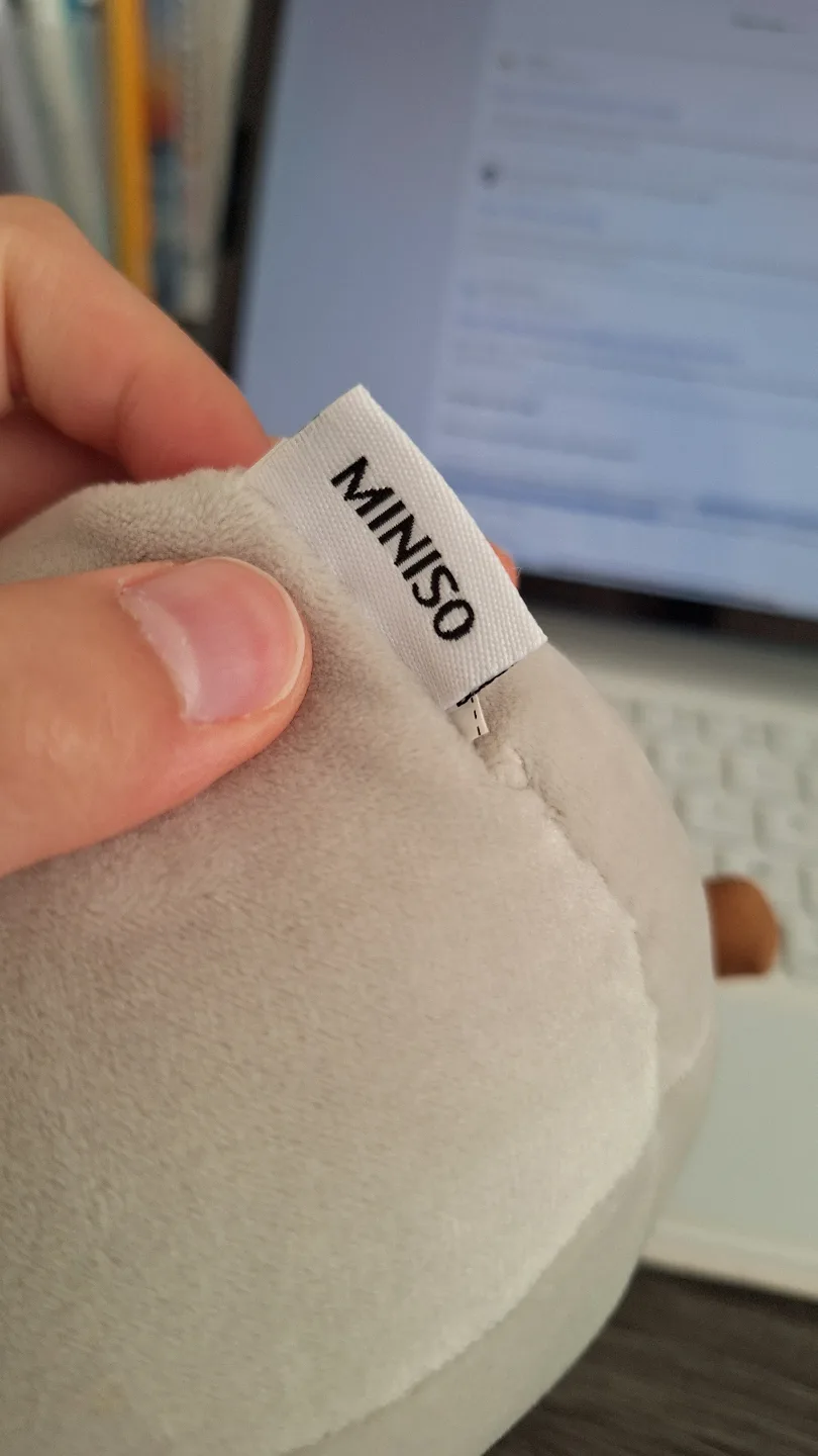 MINISO Plush Penguin Toy image indicator(3)