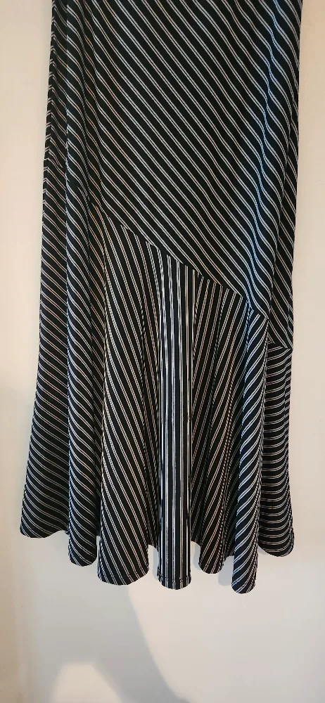 Black & White Striped Sundress image indicator(7)