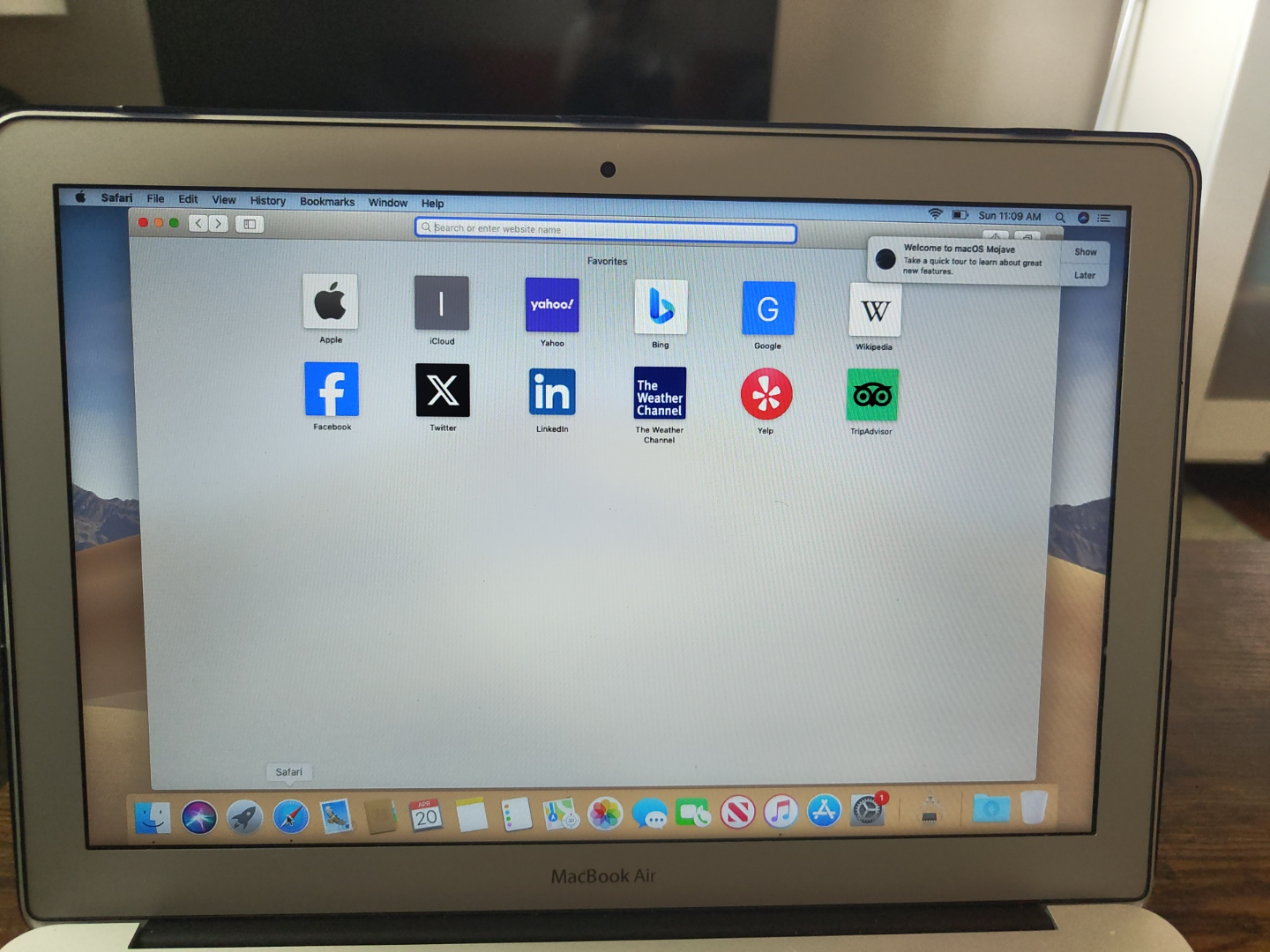 2017 MacBook Air - photo 2