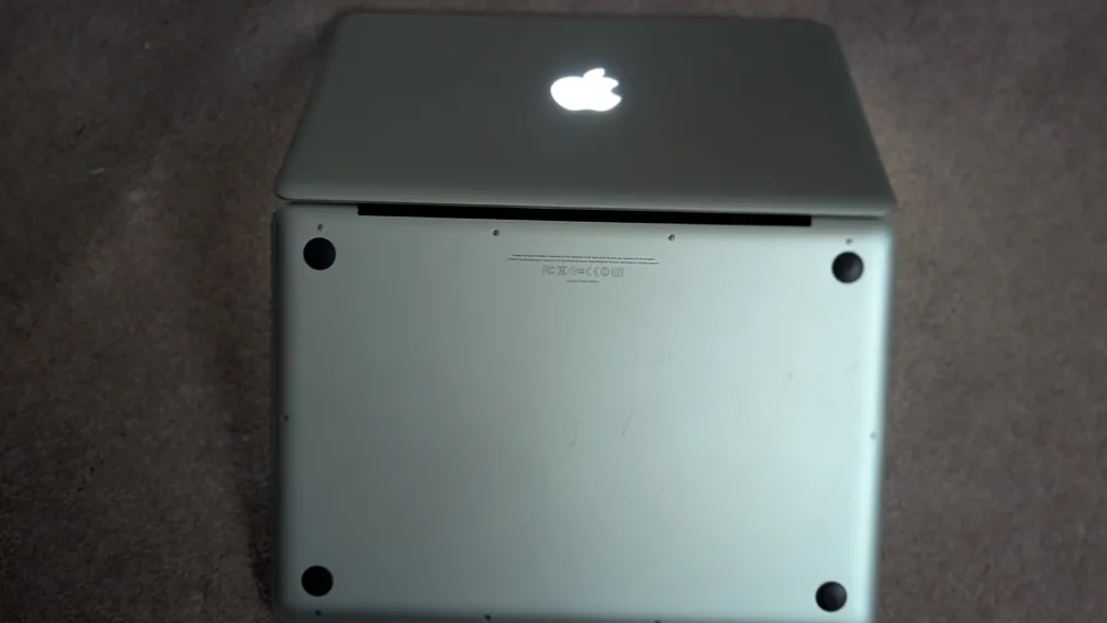 MacBook Pro Mid 2012 (upgraded) image indicator(3)