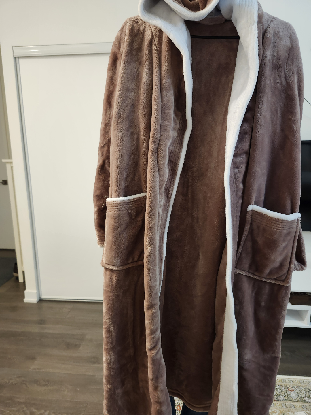 Cozy Hooded Fleece Robe - Brown - photo 2