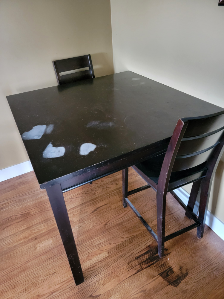 Small Dark Brown Square Table with x4 Chairs 💚