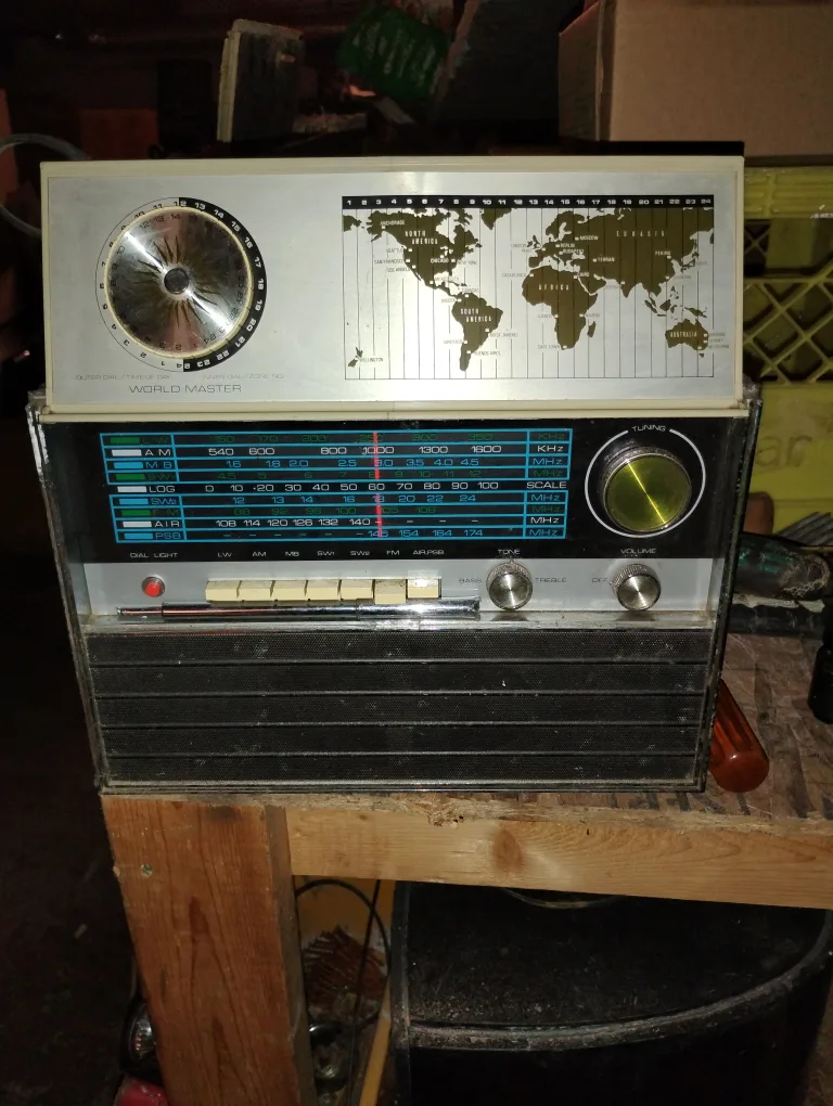 Vintage World-Master Portable Radio thumbnail
