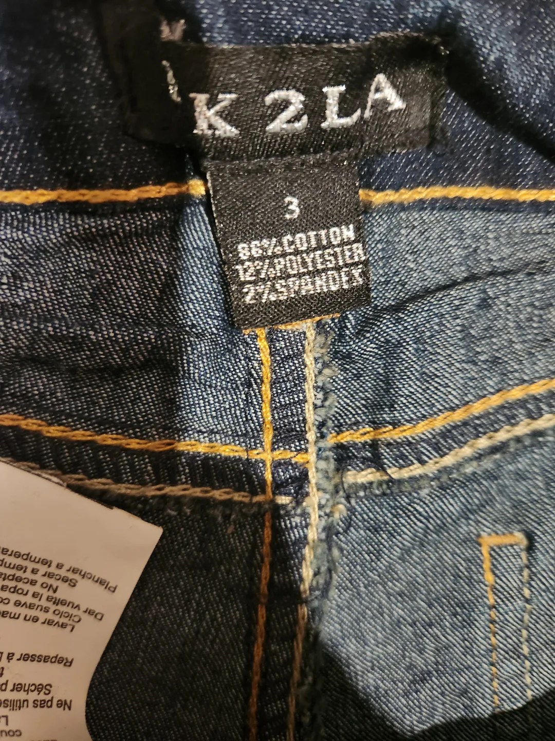 Small size women's skirt and jean shorts image indicator(7)