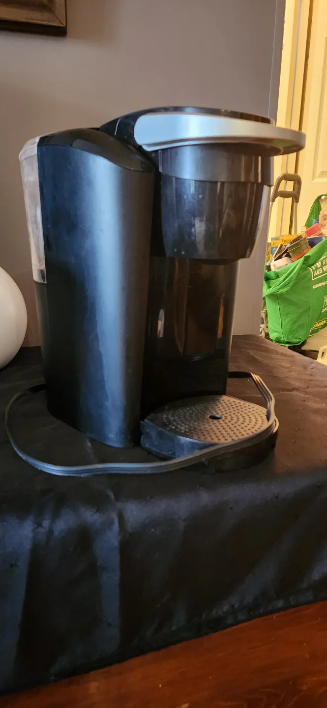 Keurig K10 Mini Plus Single Serve Coffee Maker thumbnail