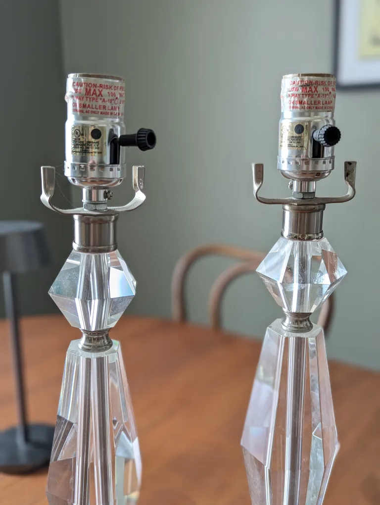 Pair of Glass Crystal Table Lamps image indicator(2)