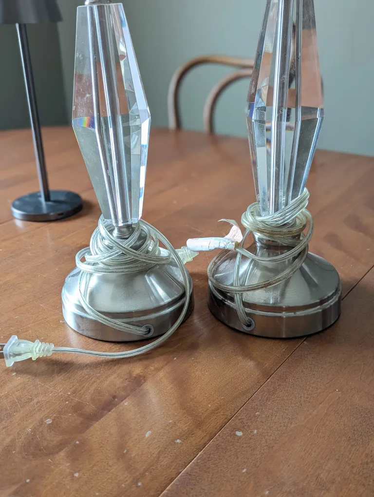 Pair of Glass Crystal Table Lamps image indicator(3)