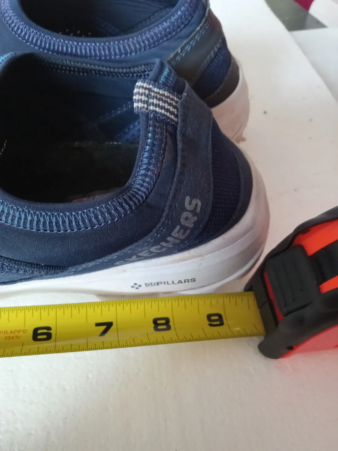 Skechers Navy Blue Slip-on Sneakers - Size 8 image indicator(3)