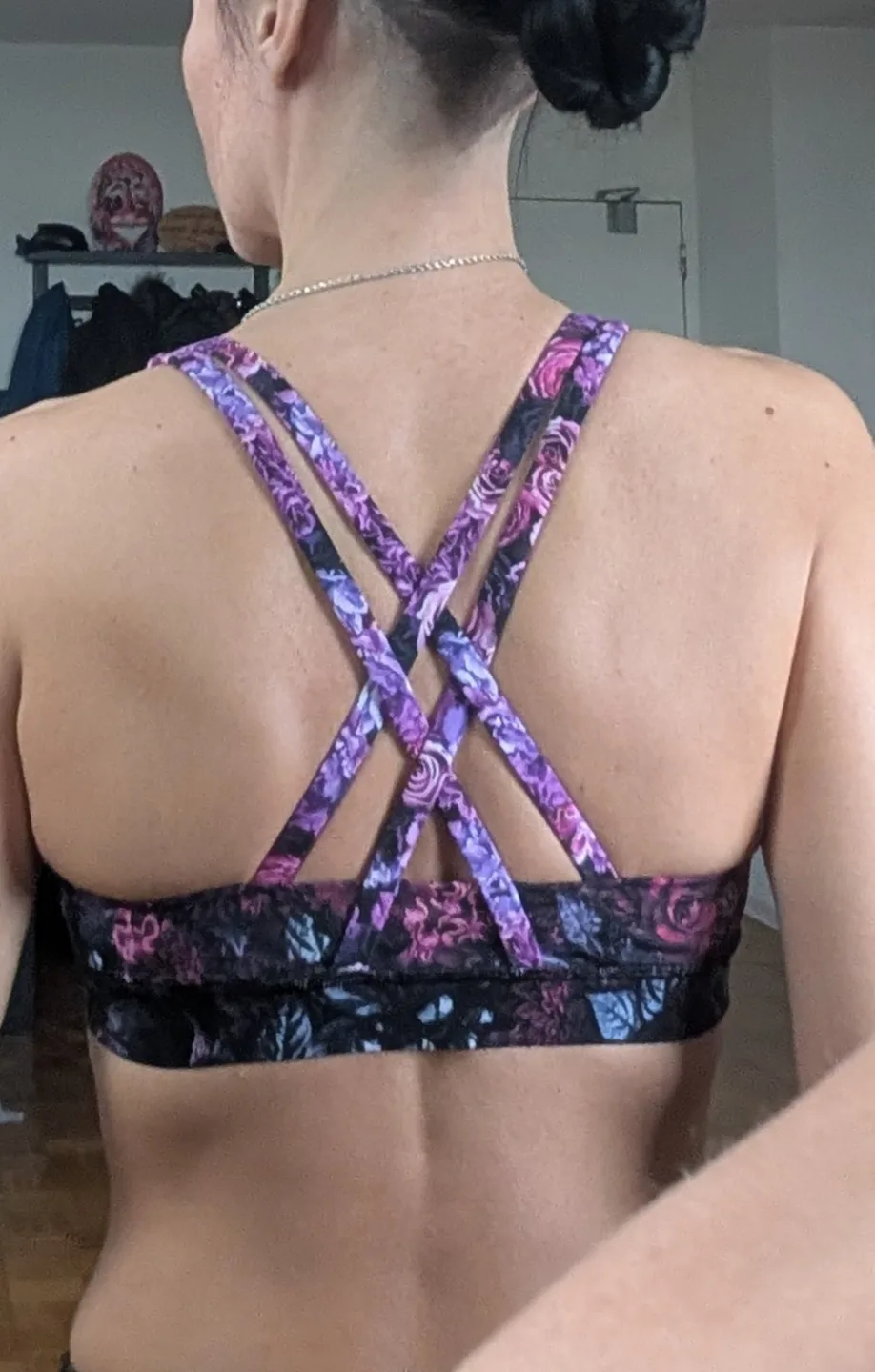 New Gorgeous Purple Floral Sports Bra 💜 image indicator(3)