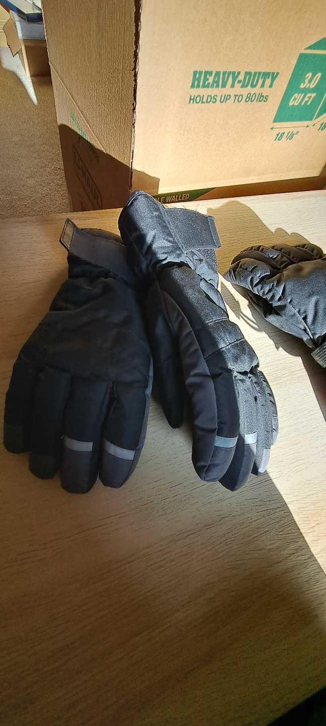 Adult's Winter Gloves - Hot Paws and Kombi - photo 3