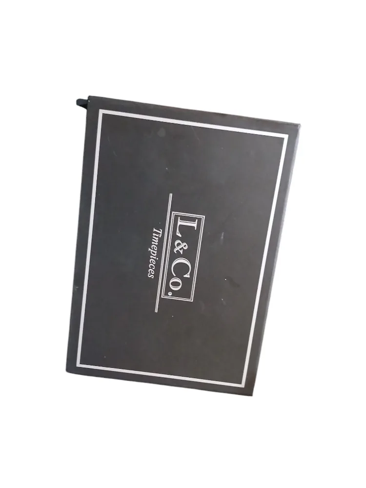 L&Co Men's Gift Set: Watch, Wallet & Pen image indicator(2)