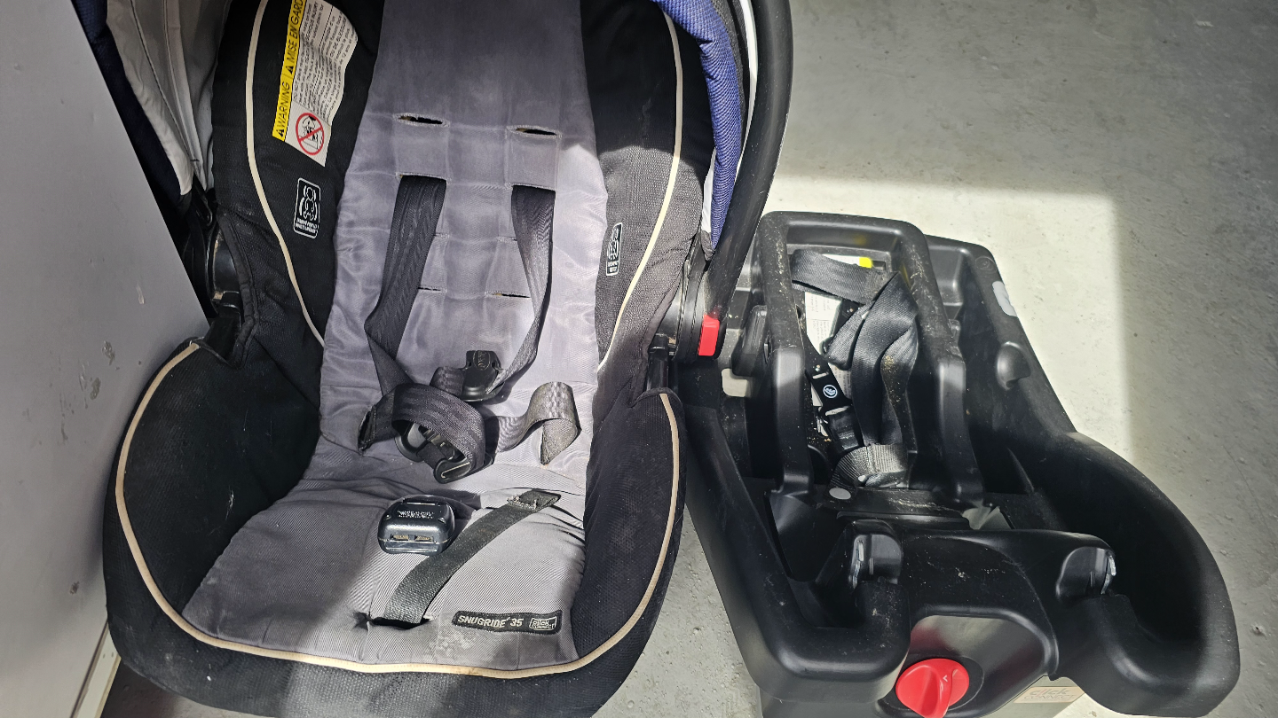 Snugride 35 Car Seat with Base