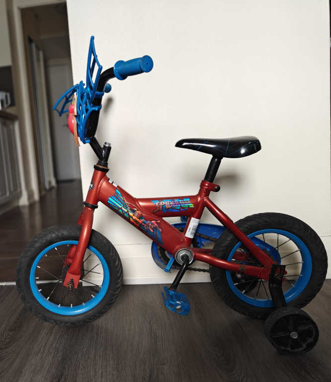 Kids Spider-Man Bike with Training Wheels