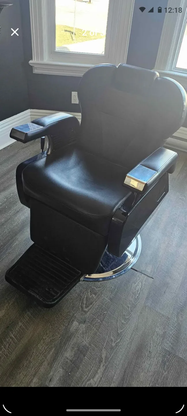Barber Chair - Black Leather Hydraulic thumbnail