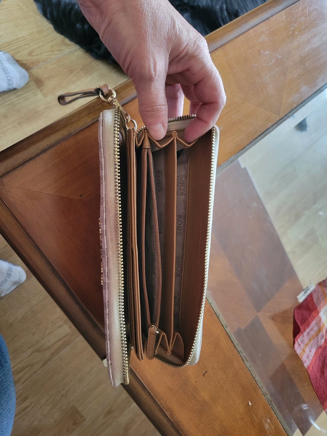 Michael Kors Beige Wristlet Wallet - photo 2