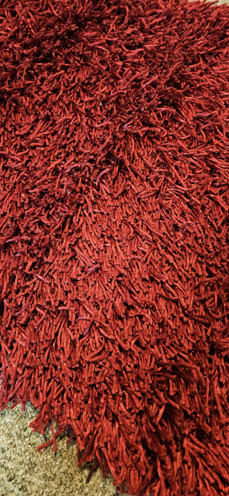 Red Shag Rug - photo 2