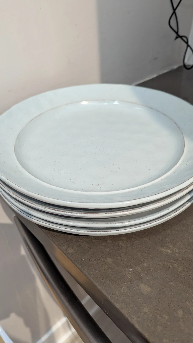 Set of four light blue dinner plates thumbnail