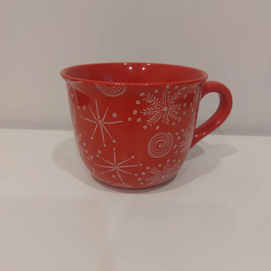 💚    Set of Two Mugs - Holiday Snowflake and Friends image indicator(3)