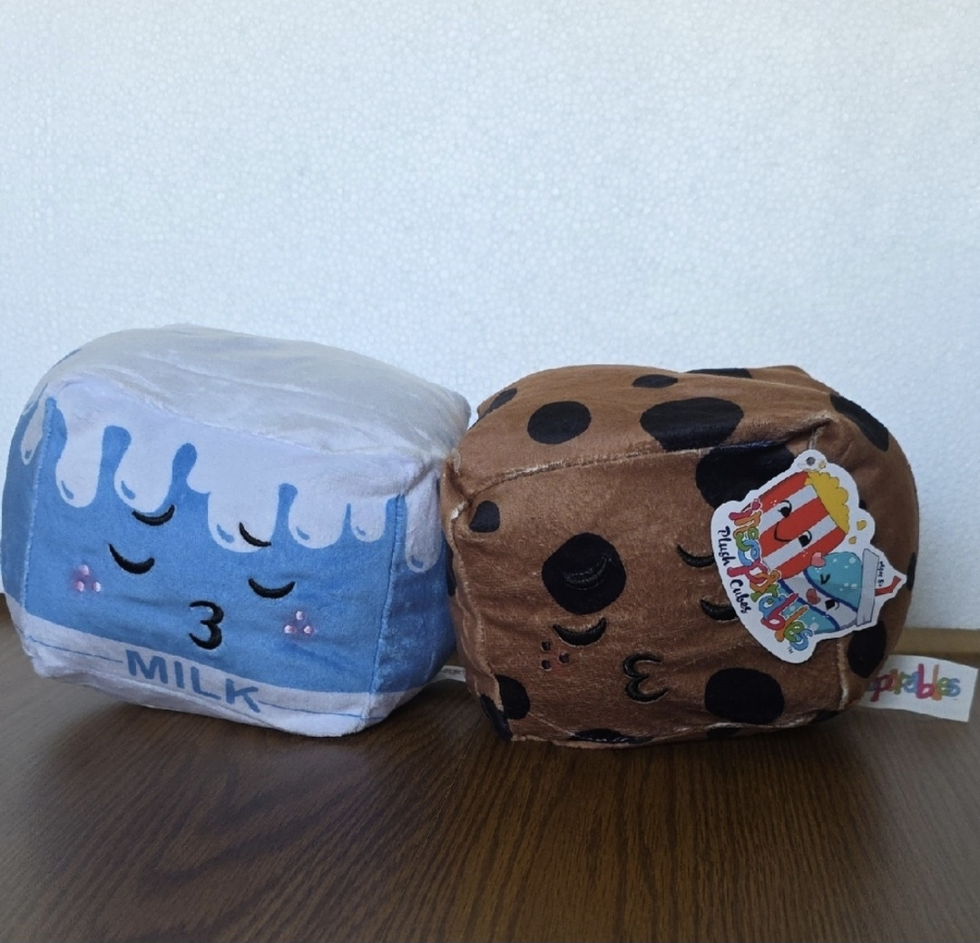 Magnetic Plush Cubes Milk & Cookie Set