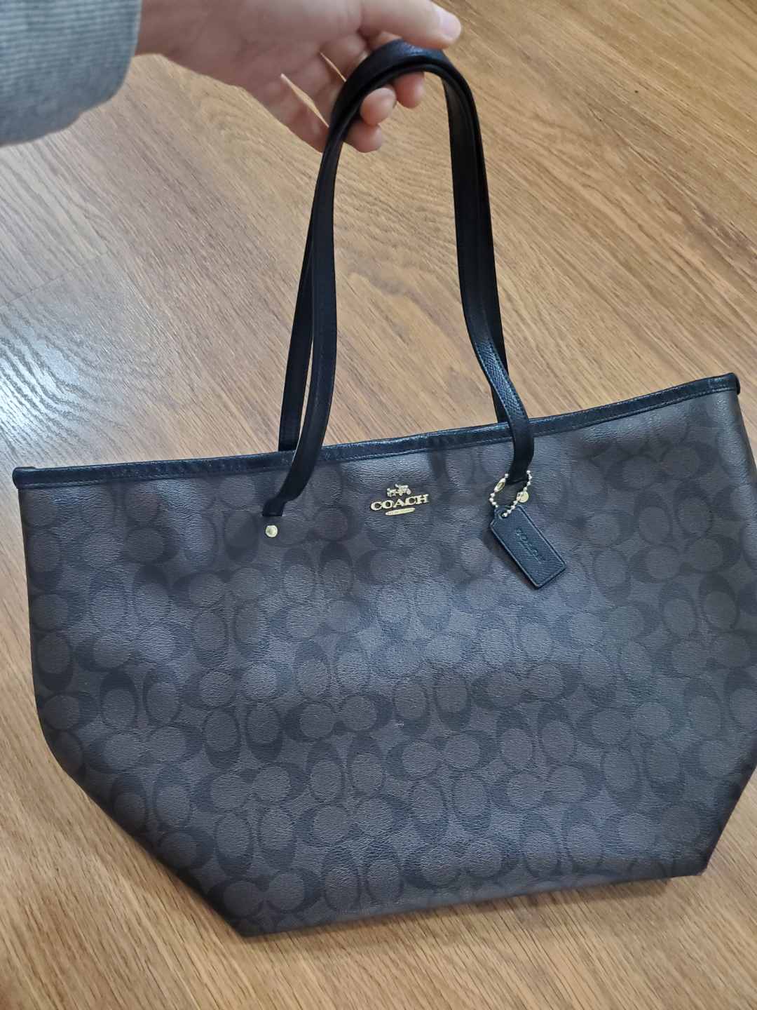 Coach City Tote Bag in Signature Canvas - photo 2