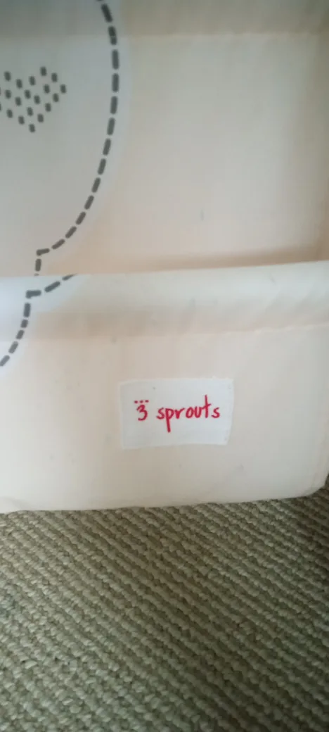 3 Sprouts Llama Book Rack image indicator(3)