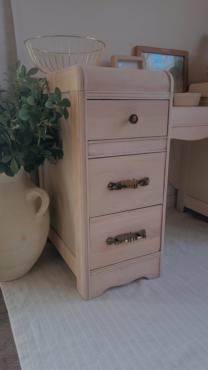 Vintage Vanity Set with Stool - photo 3