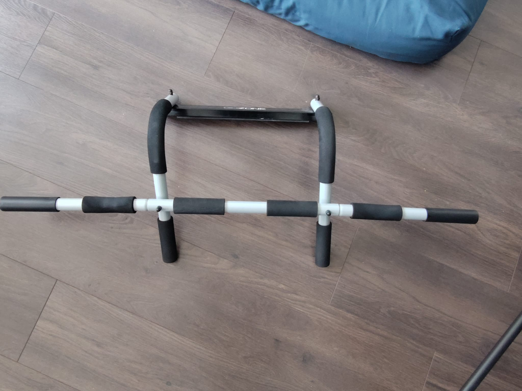 GoZone Doorway Pull-Up Bar - photo 2