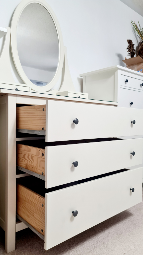 IKEA HEMNES Dressing Table (glasstop) with Mirror - photo 2