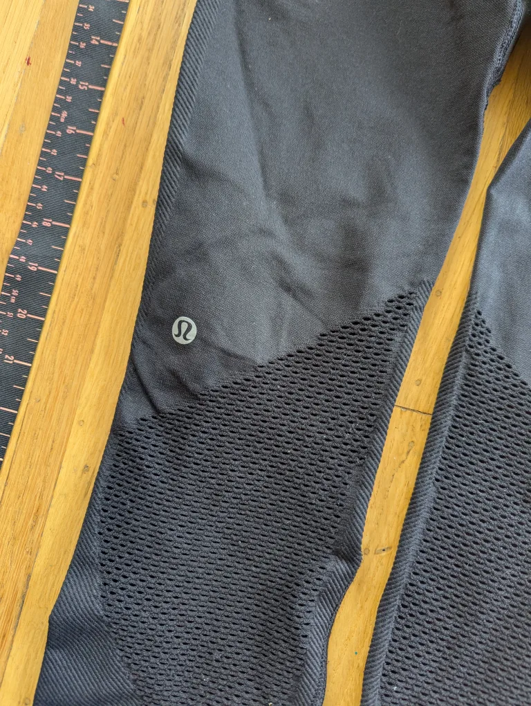 Lululemon Black Leggings Size 4 image indicator(4)
