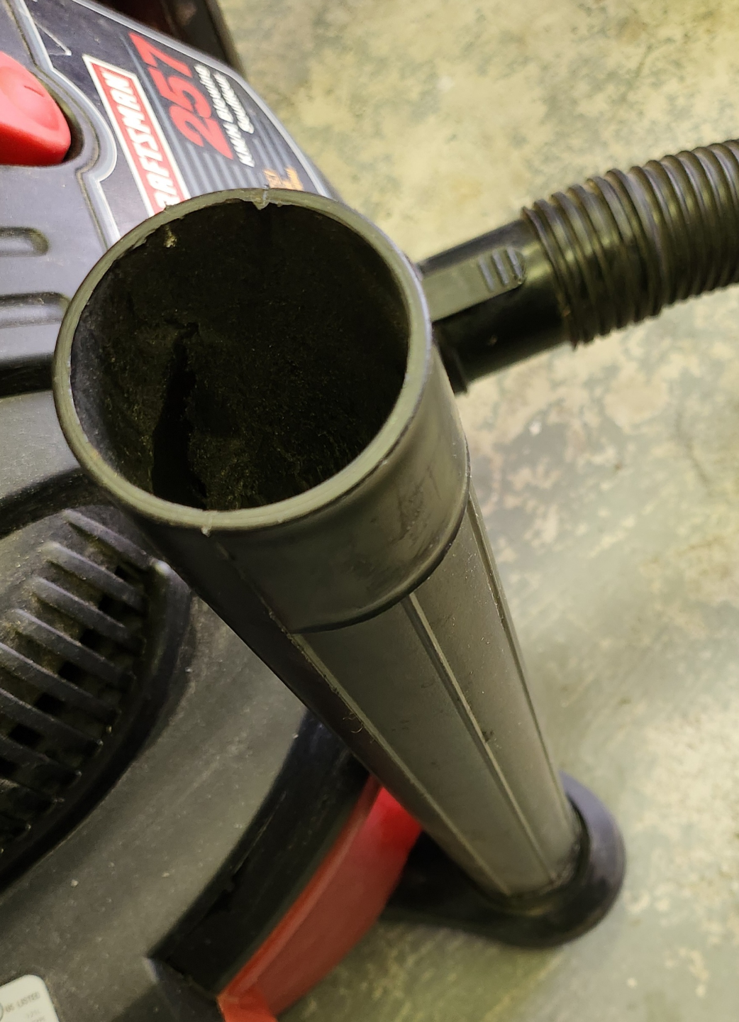 Craftsman 5 HP 45 Litre Wet/Dry Vacuum - photo 5