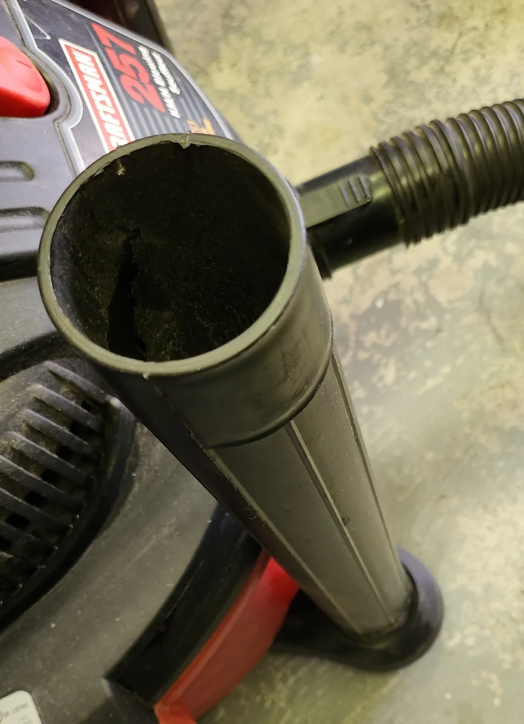 Craftsman 5 HP 45 Litre Wet/Dry Vacuum image indicator(5)