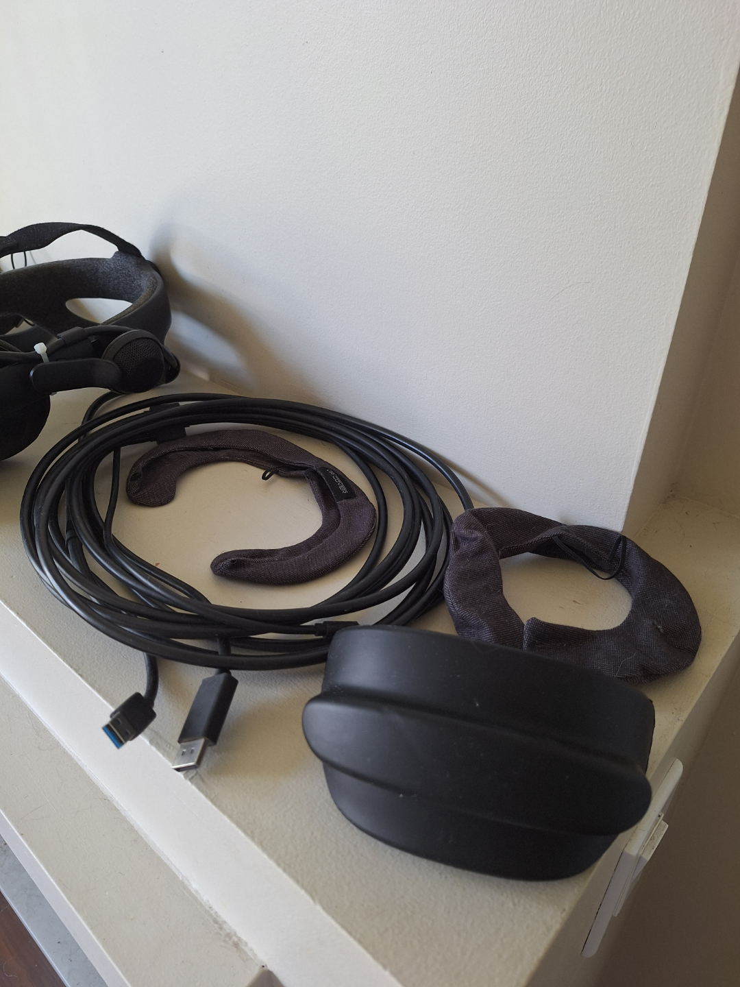 💚Valve Index VR Headset with Controllers and Accessories - photo 4