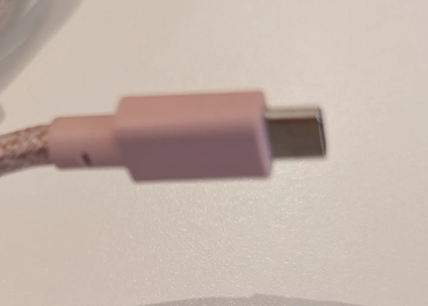 Native Union Charging Cable image indicator(2)