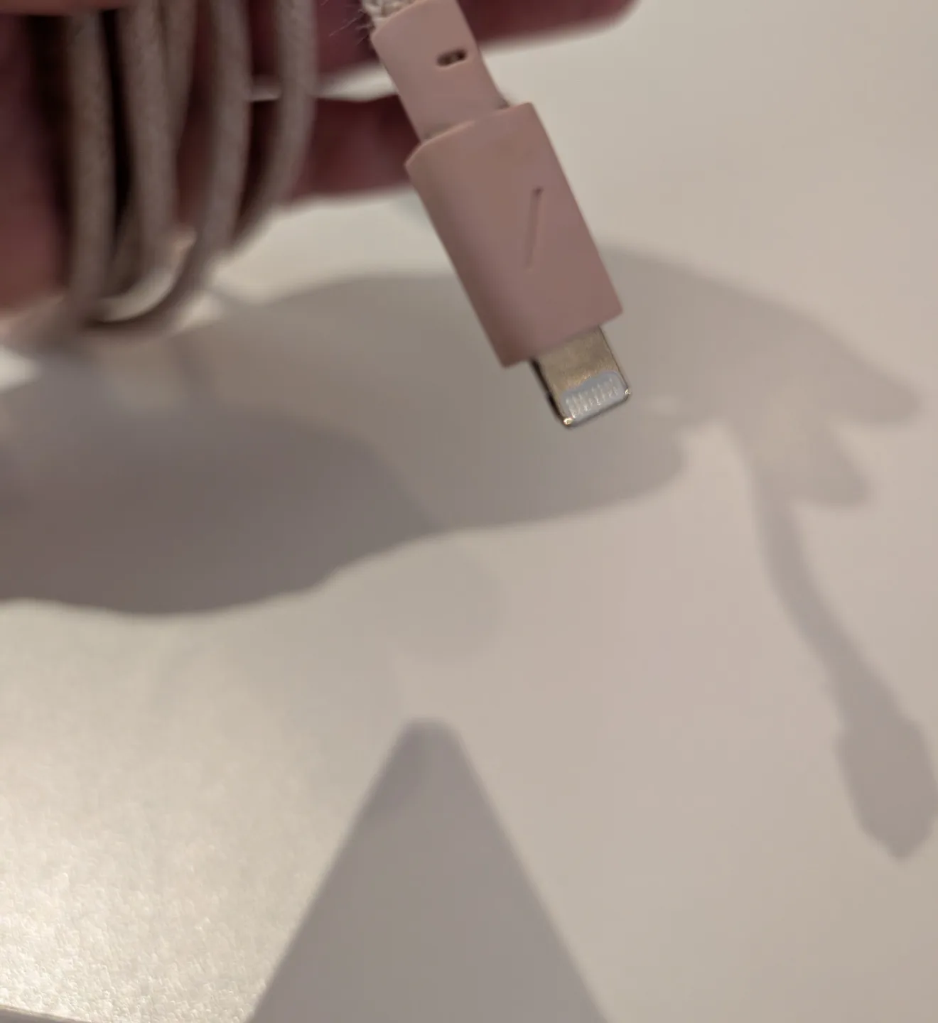 Native Union Charging Cable image indicator(3)