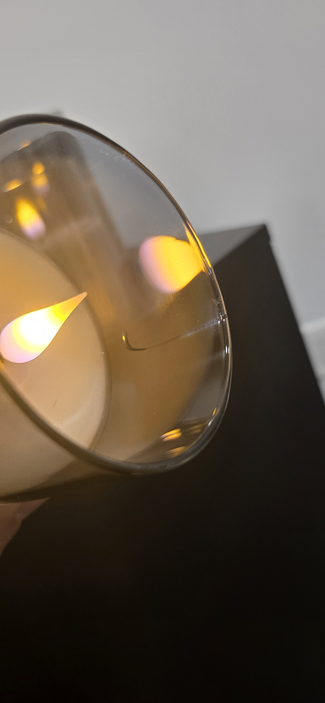 Set of 3 LED Flickering Flame Candles with Remote - photo 4