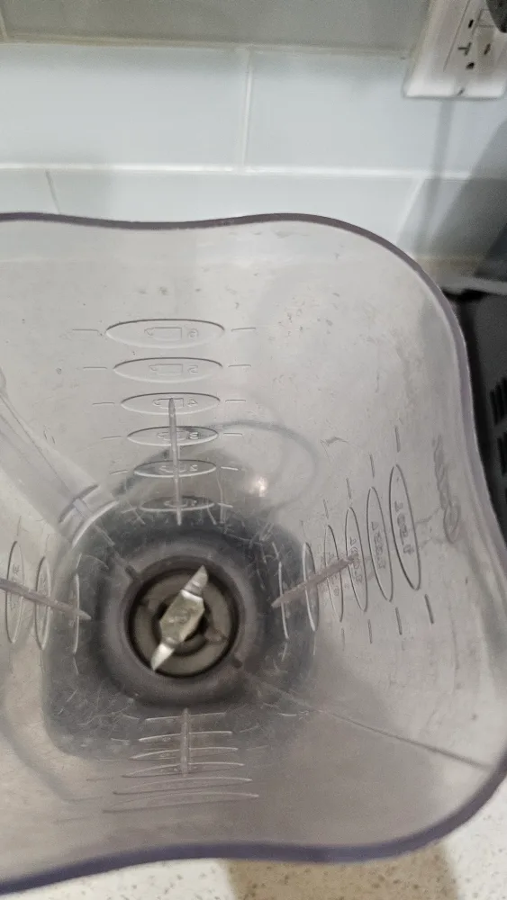 Oster SimpleBlend 10 Blender  💚 🥕🧡 image indicator(4)