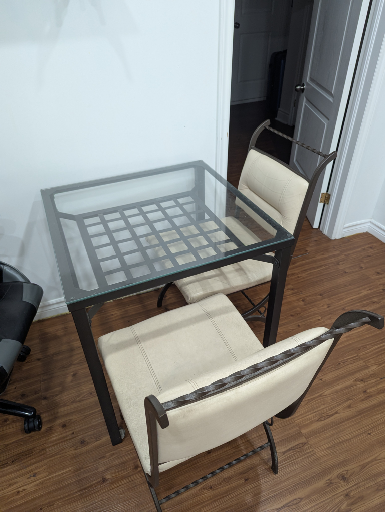 Glass-top dining 73x73 cm table with two chairs - photo 2