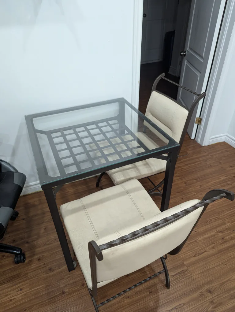 Glass-top dining 73x73 cm table with two chairs image indicator(2)