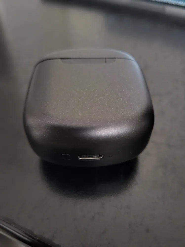 JBL Club pro + tws wireless earphones image indicator(4)