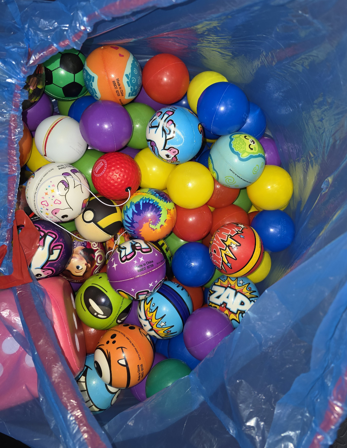 Large Bag of Play Balls x 264 - photo 4