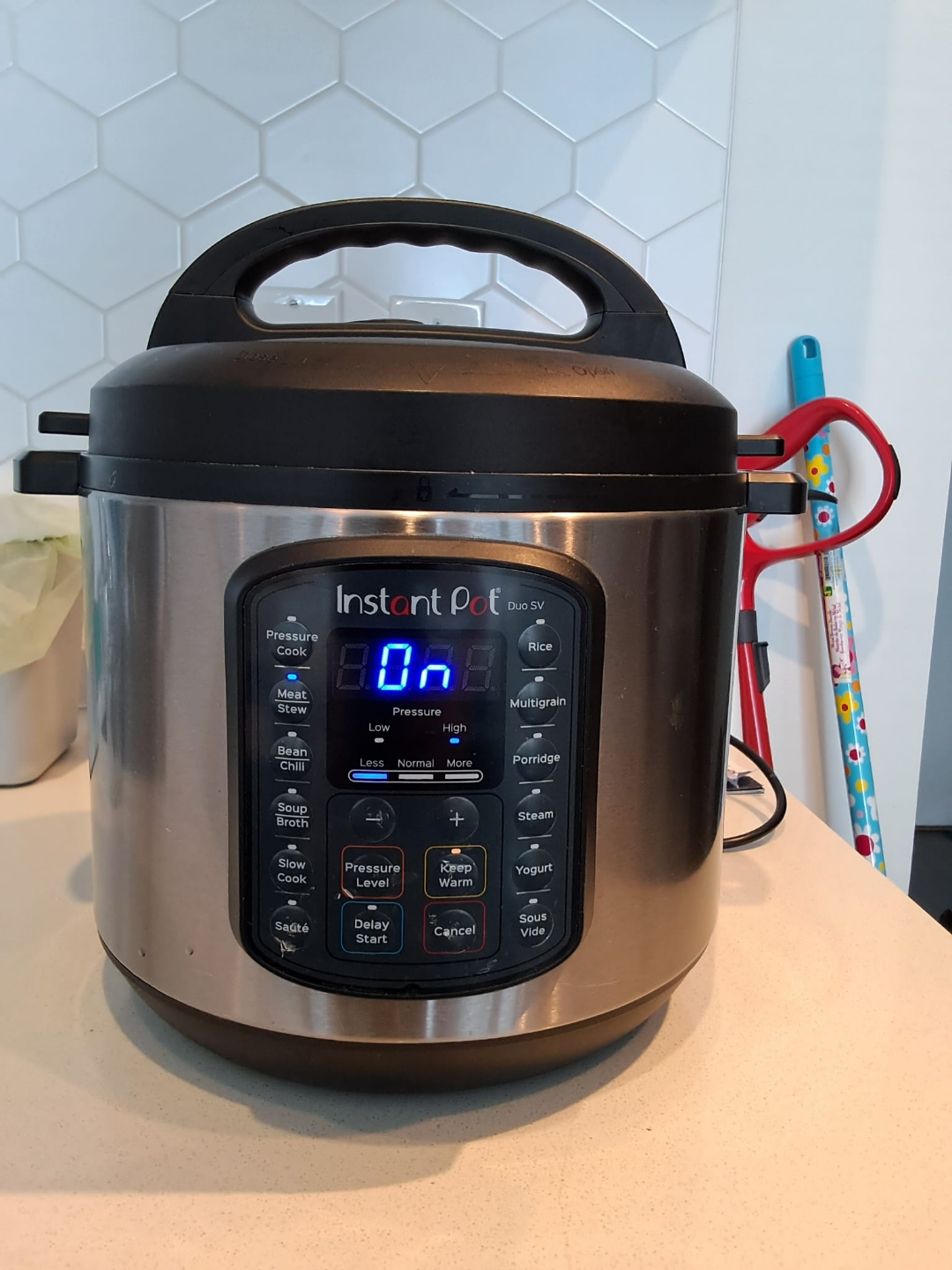 Instant Pot Duo SV 6-Quart Electric Pressure Cooker - photo 2