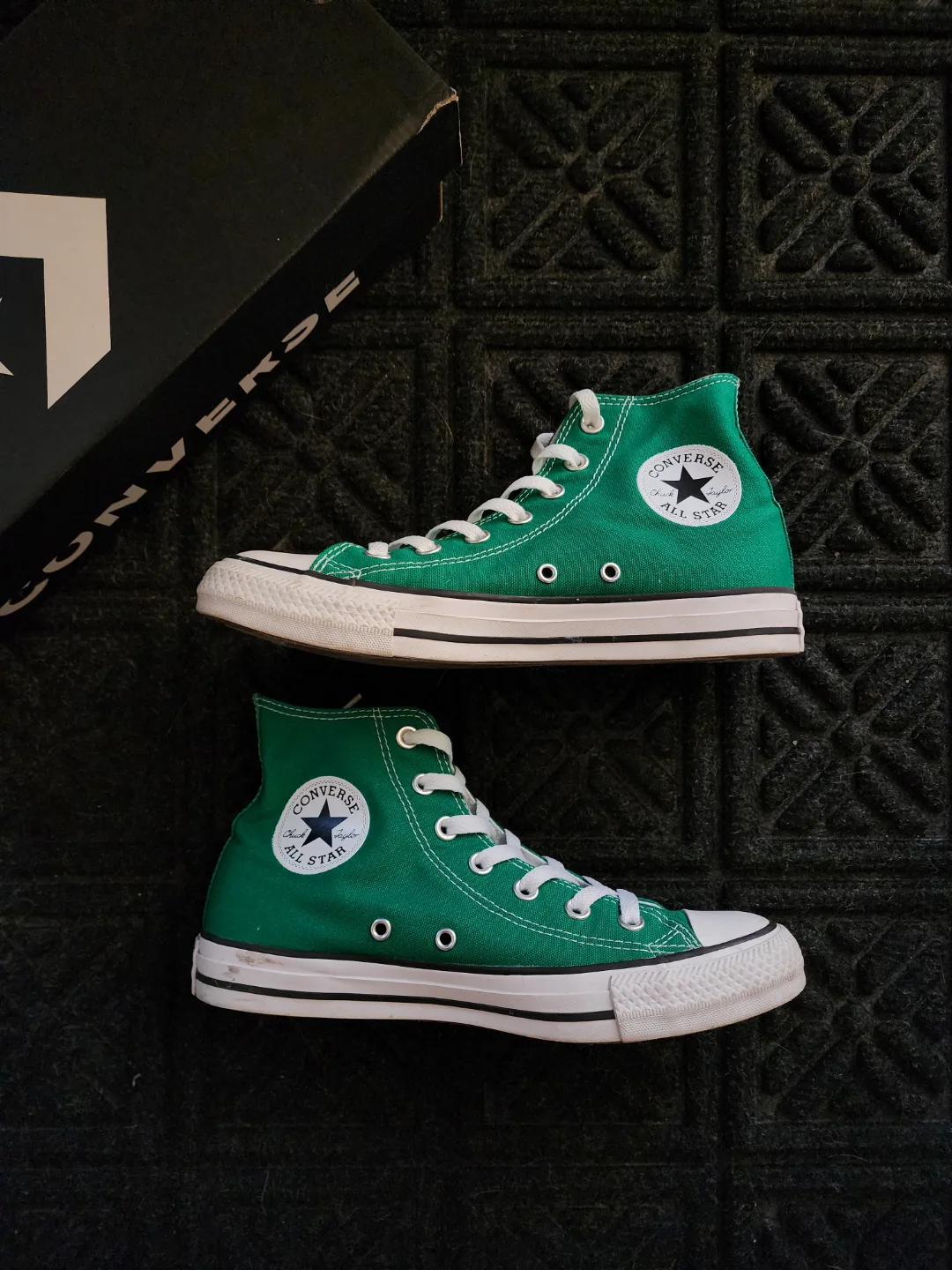 Amazon Green Converse image indicator(2)
