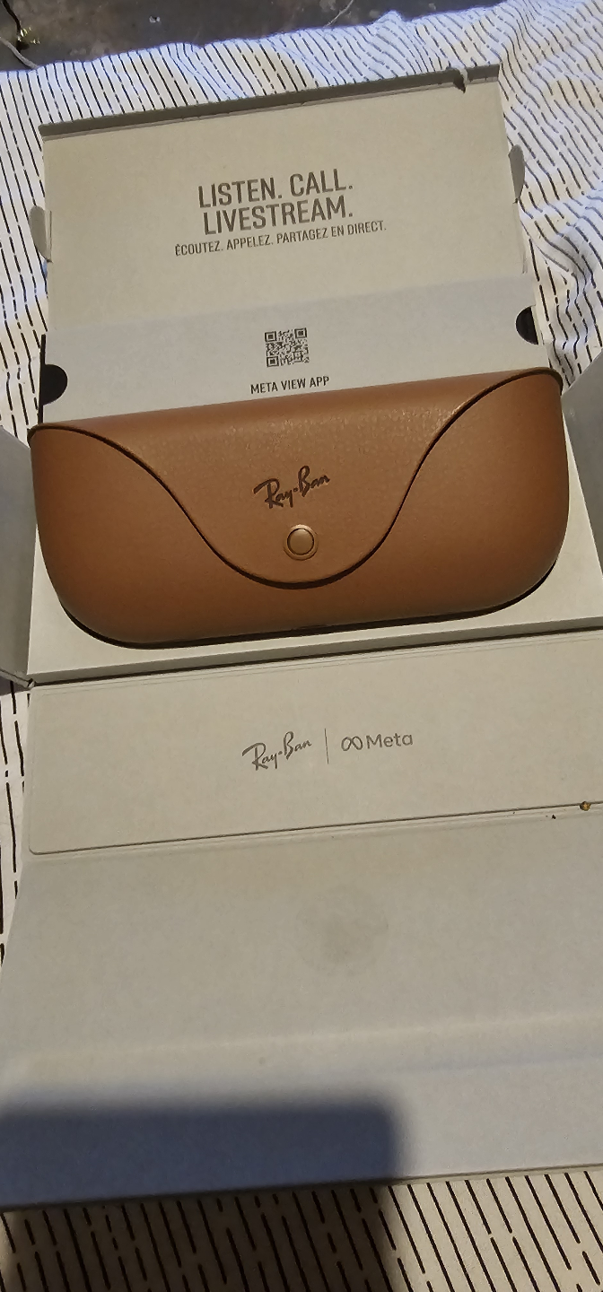 Ray-Ban Stories Wayfarer Smart Glasses - Shiny Black - photo 5