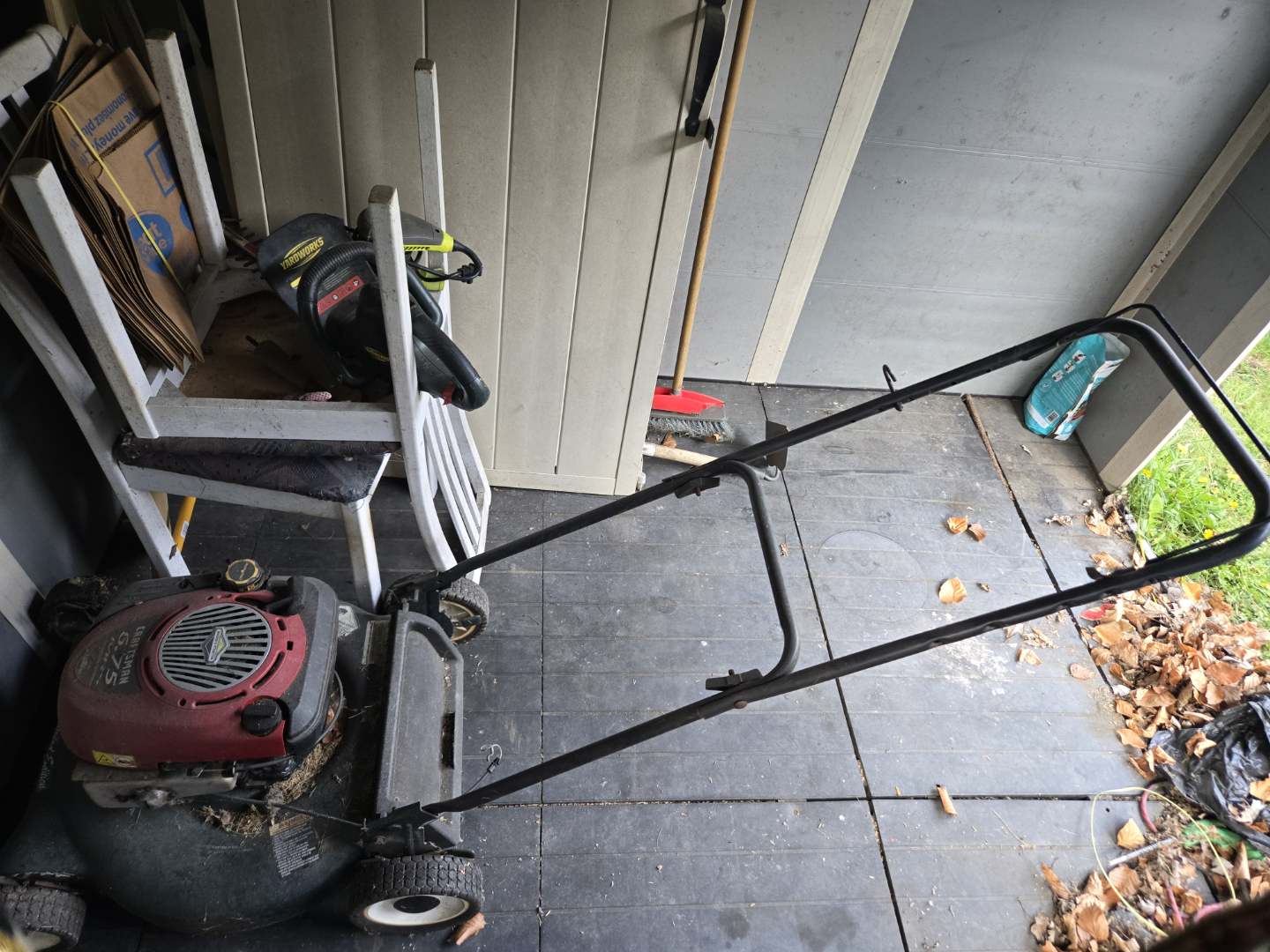 Gas-powered Lawn Mower