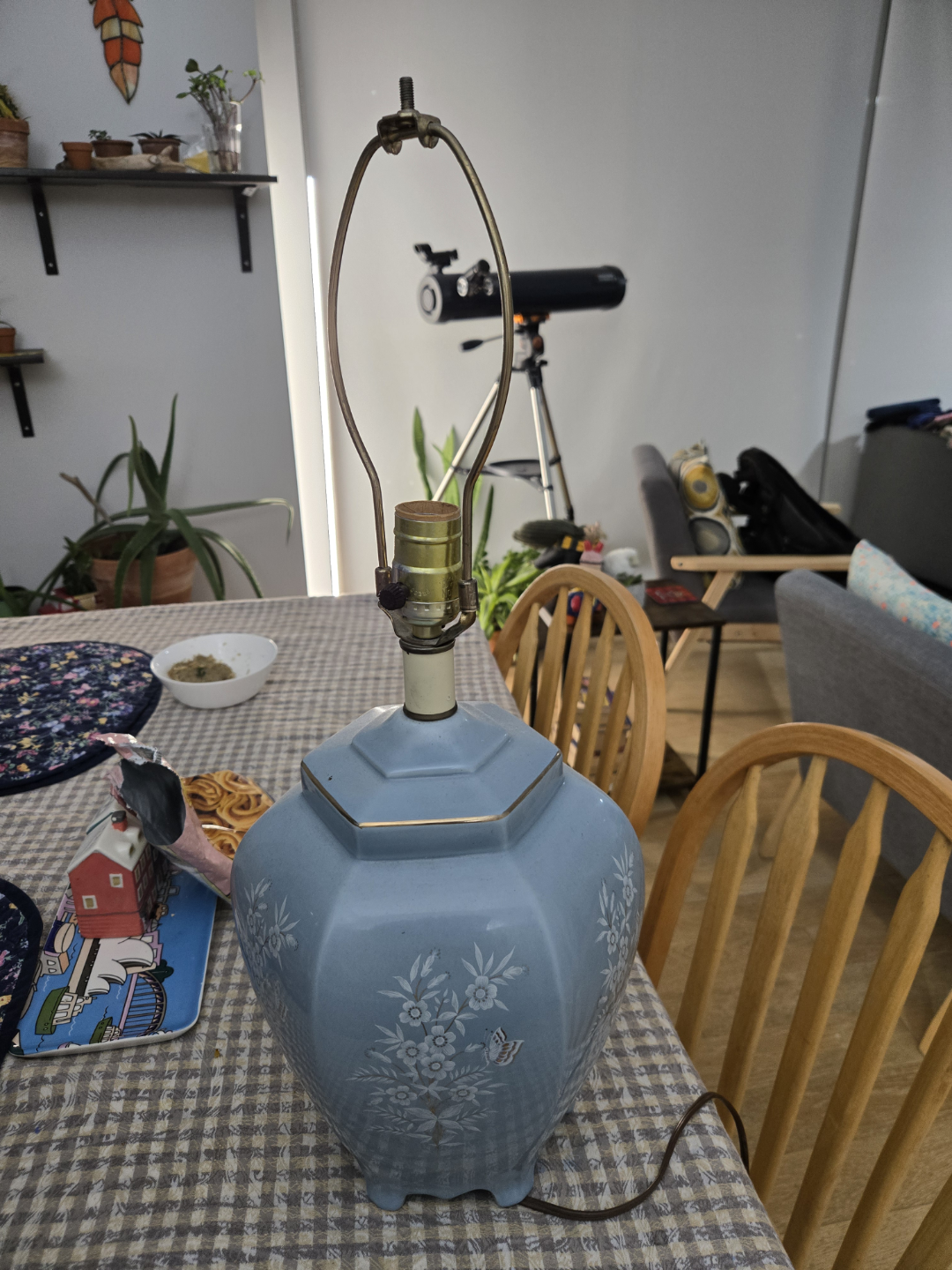Vintage Blue Floral Table Lamp with Grey Lampshade - photo 2