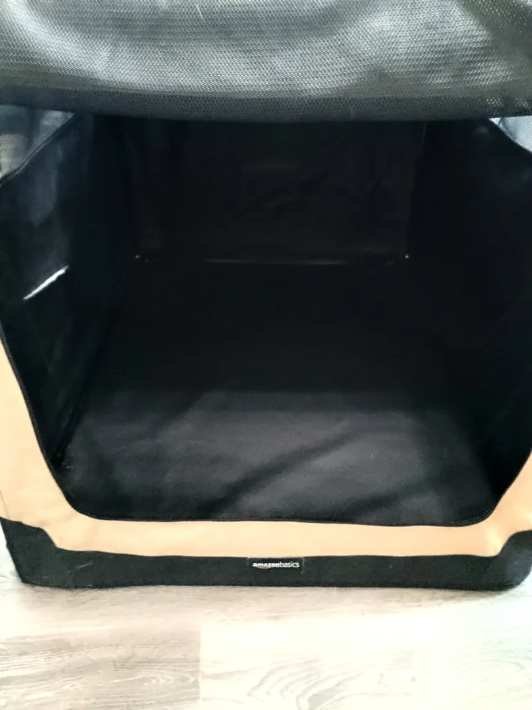 AmazonBasics Tan Soft-Sided Pet Crate - Large image indicator(2)