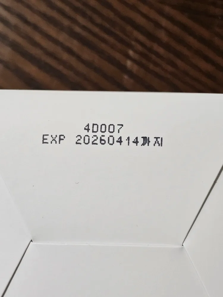 MEDICUBE Succinic Acid Peeling Pads (70 pads) image indicator(2)