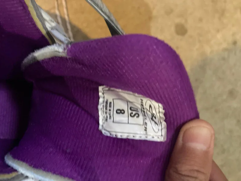 Used Figure Skates Size 8🥕 image indicator(3)