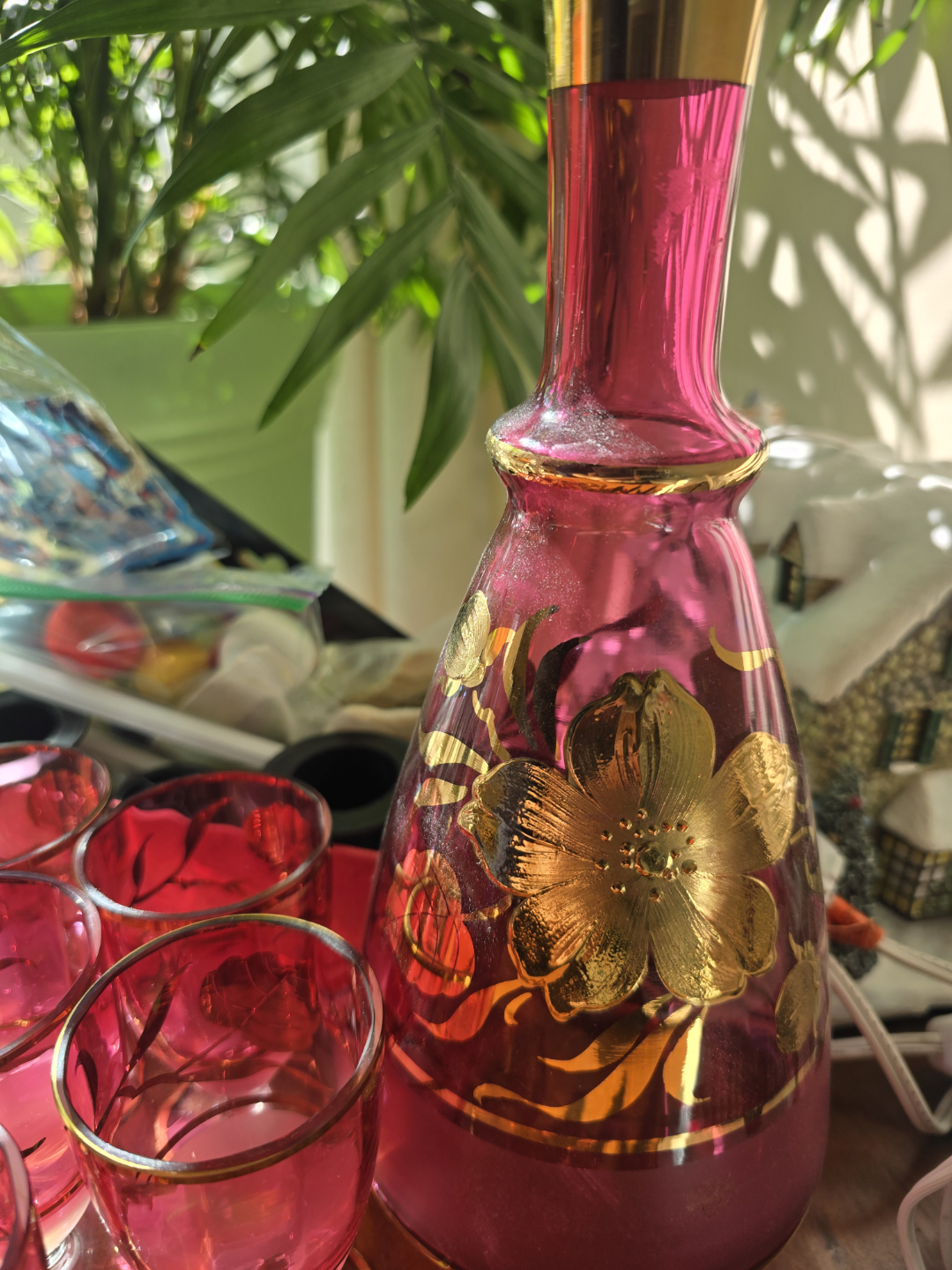 💚🌱Vintage Pink Glass Decanter and Shot Glasses Set - photo 3