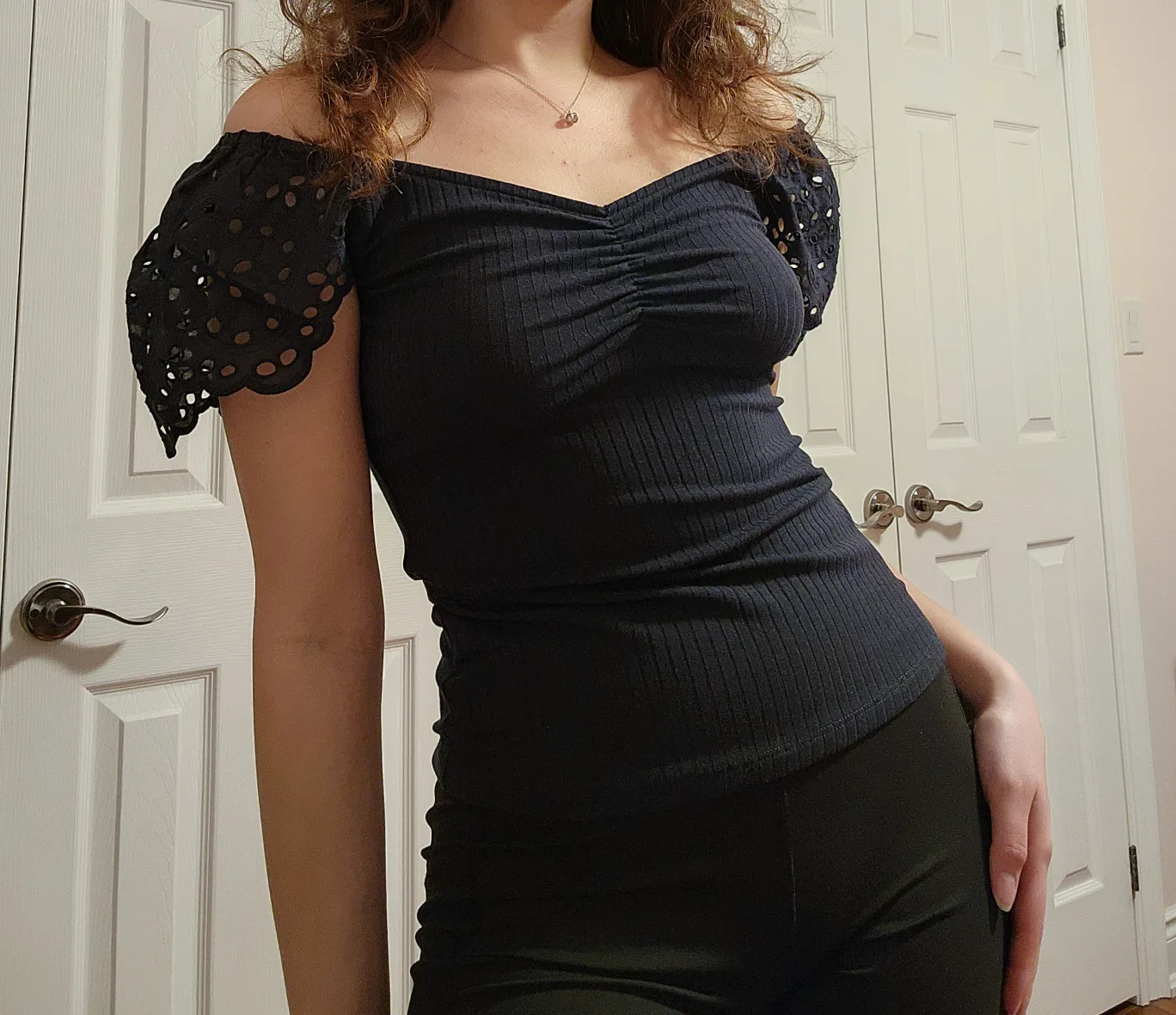 Navy blue top 💙 image indicator(2)